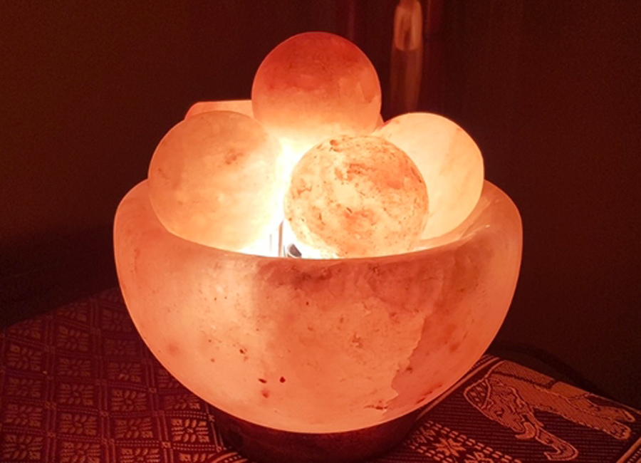 salt lamp, treatments for seniors